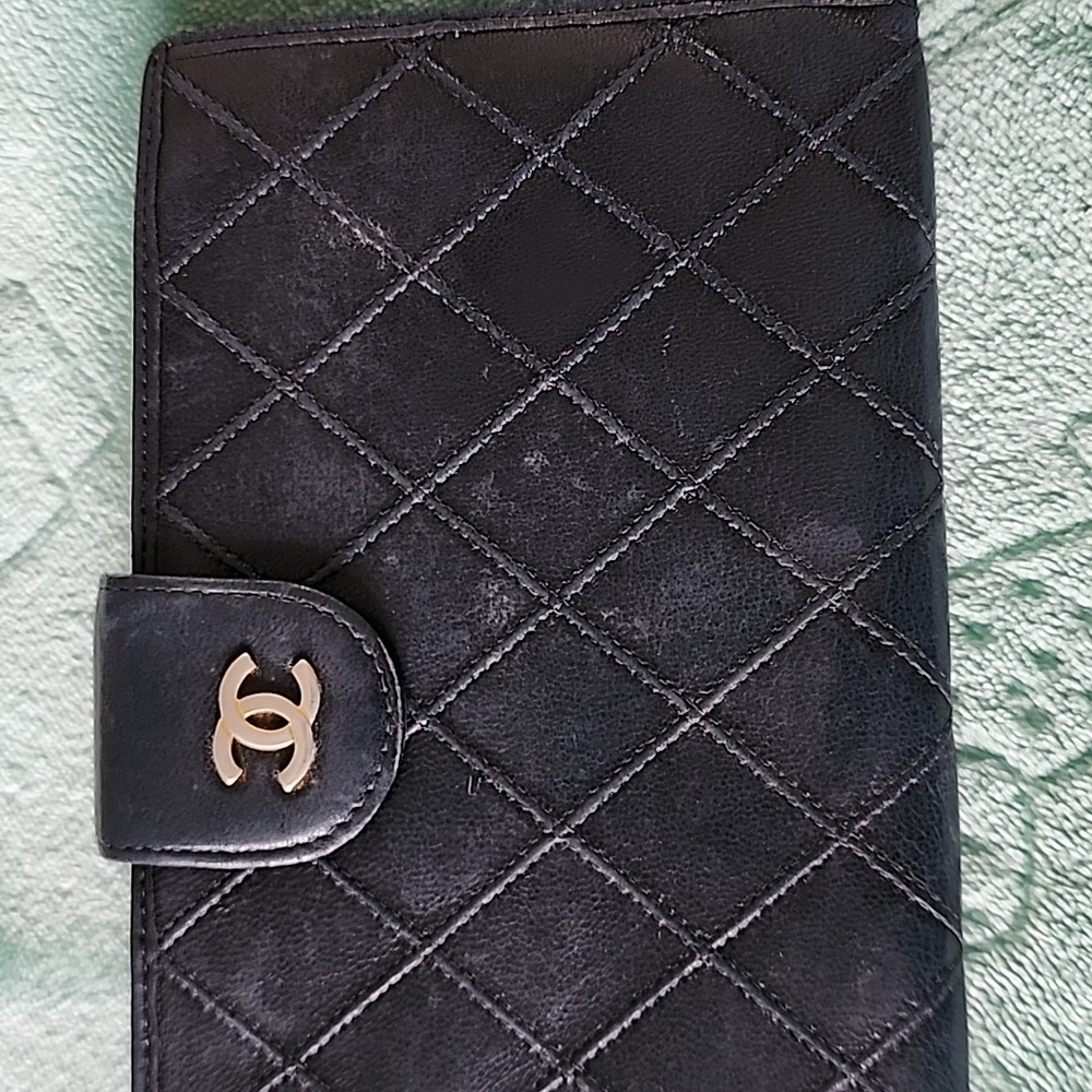 Authentic Chanel Quilted Wallet - Picture 2 of 15